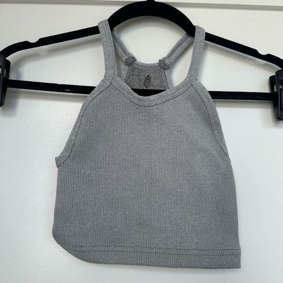 NWOT Happiness Runs Long Crop Tank in Grey, Size XS/S - Picture 4 of 8